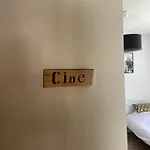 8 Personnes ô Mes Anges *
