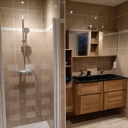 בית נופש 8 Personnes O Mes Anges סן-ז'וליין-אן-בורן